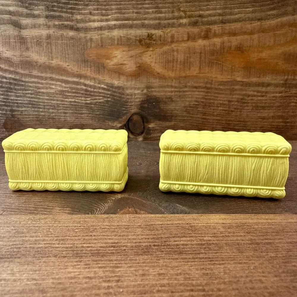 Little Tikes Dollhouse Horse Stable Barn 2 Hay Bales Straw Replacement Vintage